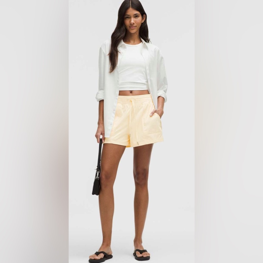 NWT Lululemon Dance Studio High-Rise Short 3.5"
Butter Cream size 10 sold out!